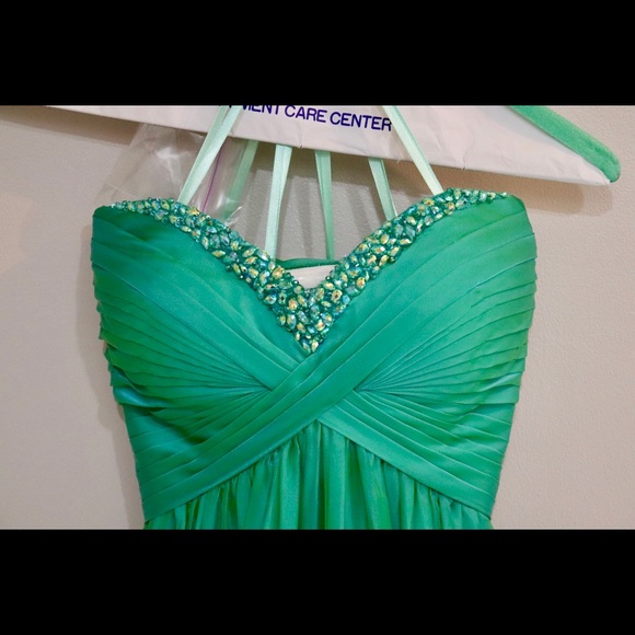 Prom Dress - Picture 2 of 6